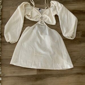 H&M Divided Biege Short Cut Out Dress Size Medium